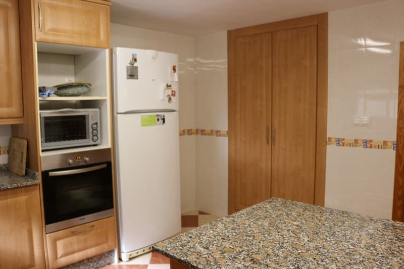 6 soveværelse Finca/Landehus til salg i Denia med swimmingpool garage - € 1.100.000 (Ref: 8764742)