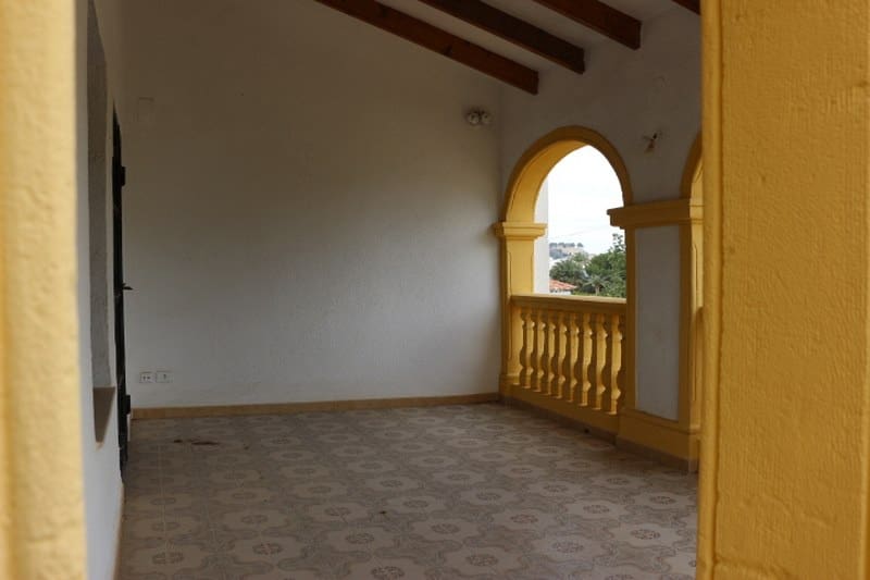 6 soveværelse Finca/Landehus til salg i Denia med swimmingpool garage - € 1.100.000 (Ref: 8764742)