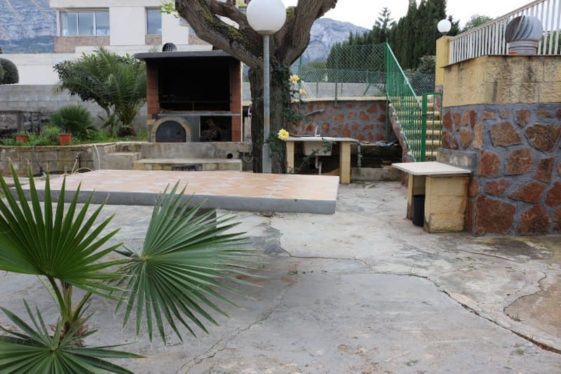 6 soveværelse Finca/Landehus til salg i Denia med swimmingpool garage - € 1.100.000 (Ref: 8764742)