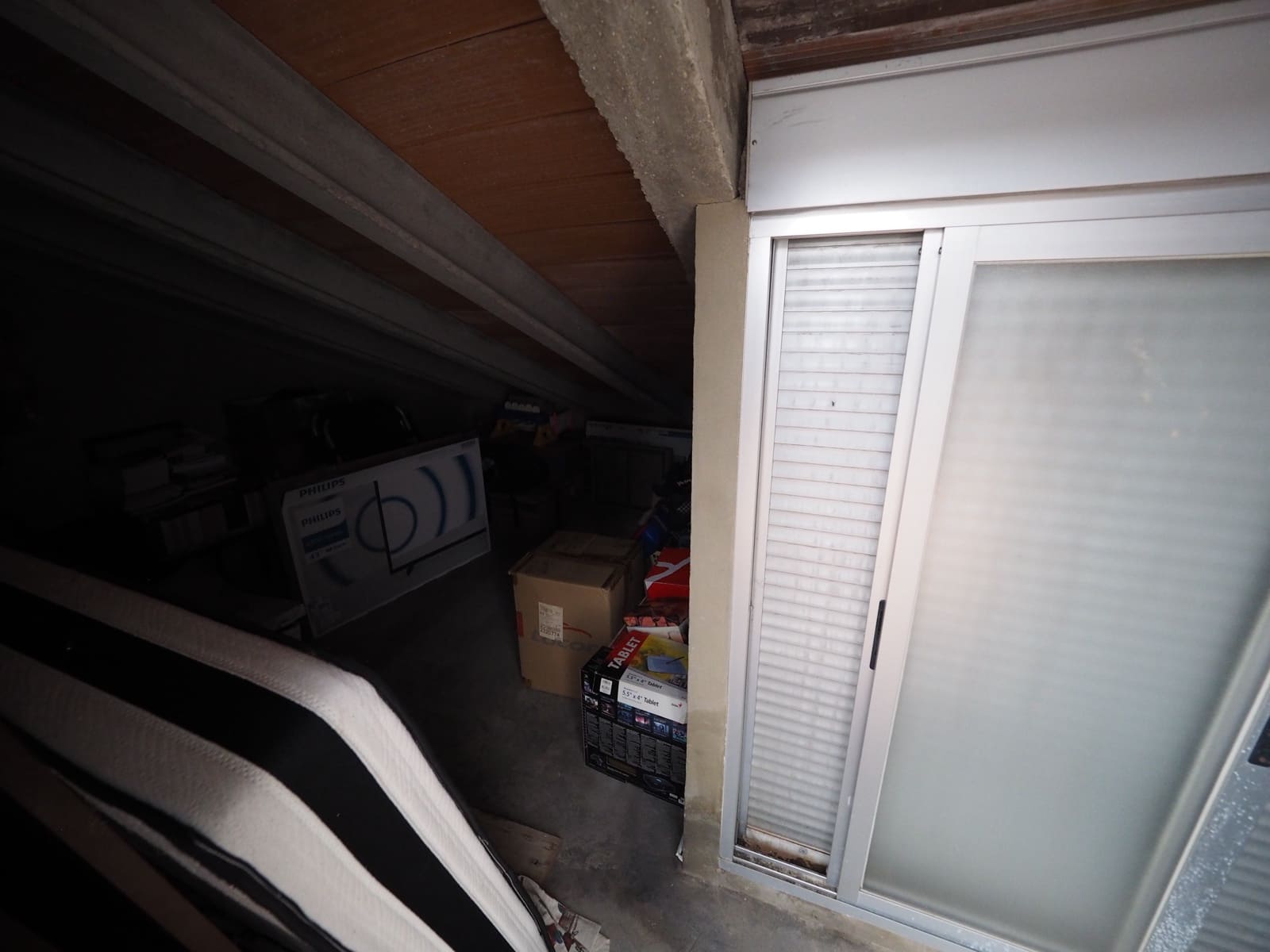 7 makuuhuone Omakotitalo myytävänä paikassa Oliva mukana 
autotalli - 280 000 € (Ref: 8821166)