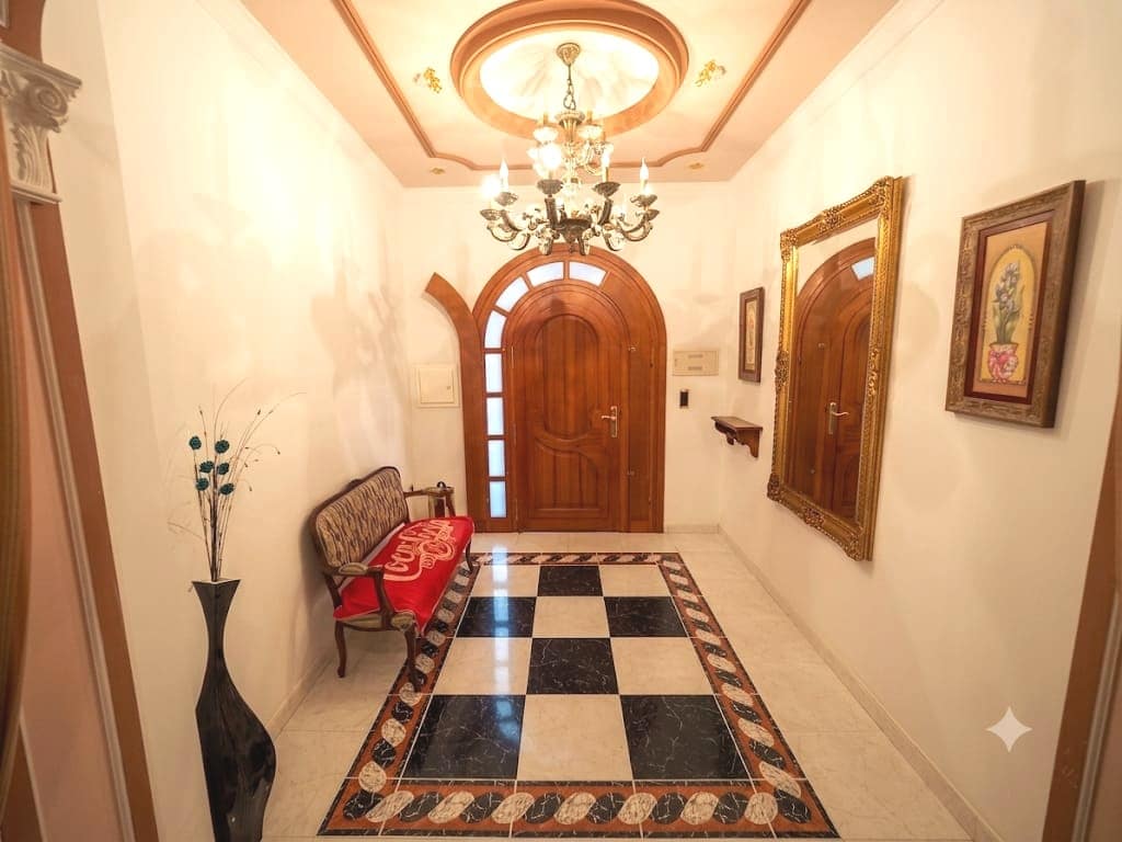 7 chambre Maison de Ville à vendre à Oliva avec garage - 285 000 € (Ref: 8821166)
