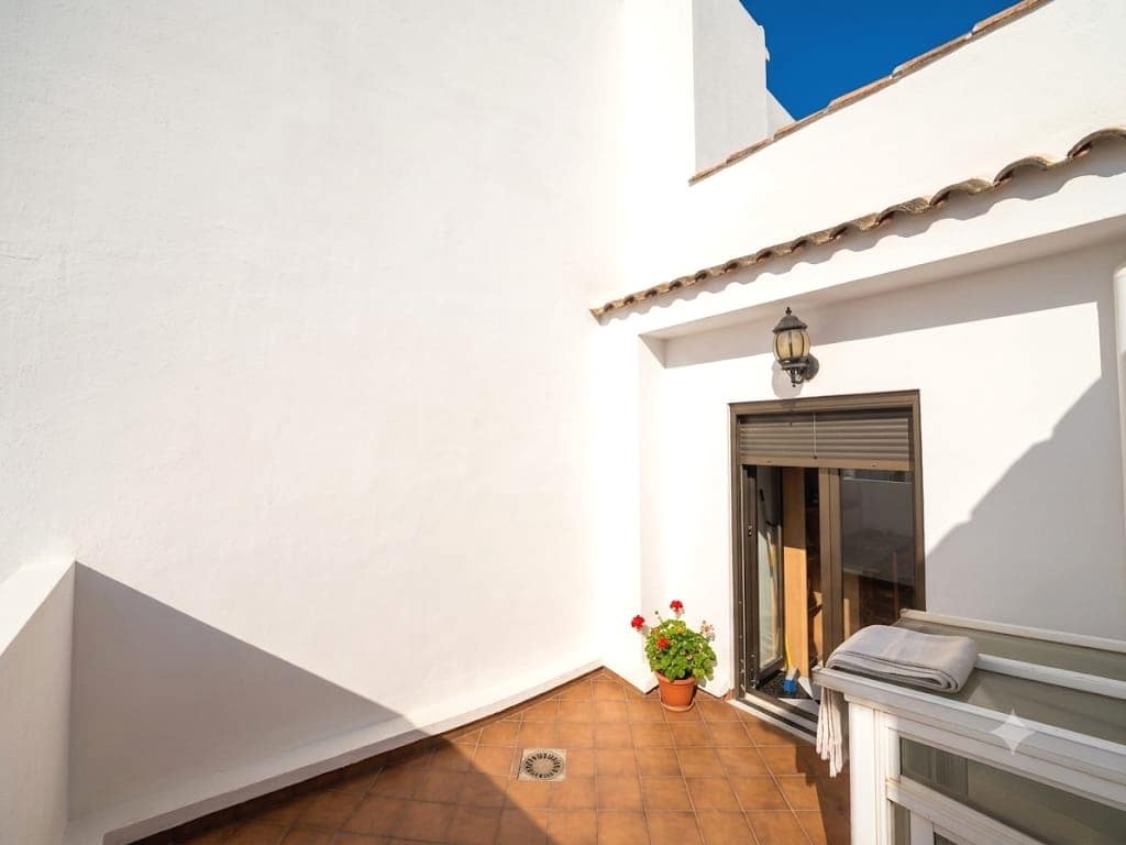 7 chambre Maison de Ville à vendre à Oliva avec garage - 285 000 € (Ref: 8821166)