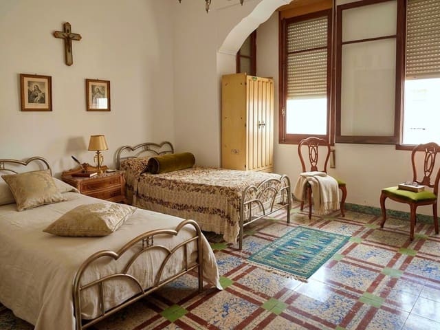 9 slaapkamer Huis te koop in Pedreguer - € 320.000 (Ref: 8873907)