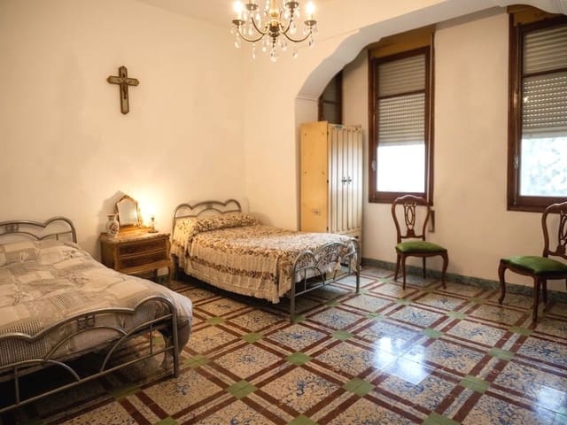 9 slaapkamer Huis te koop in Pedreguer - € 320.000 (Ref: 8873907)