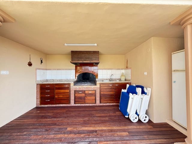 6 soverom Finca/Herregård til salgs i Beniarbeig med svømmebasseng garasje - € 825 000 (Ref: 8889326)