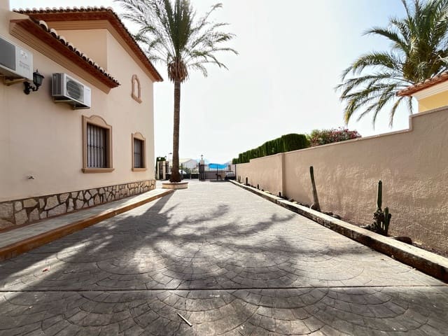 6 soverom Finca/Herregård til salgs i Beniarbeig med svømmebasseng garasje - € 825 000 (Ref: 8889326)