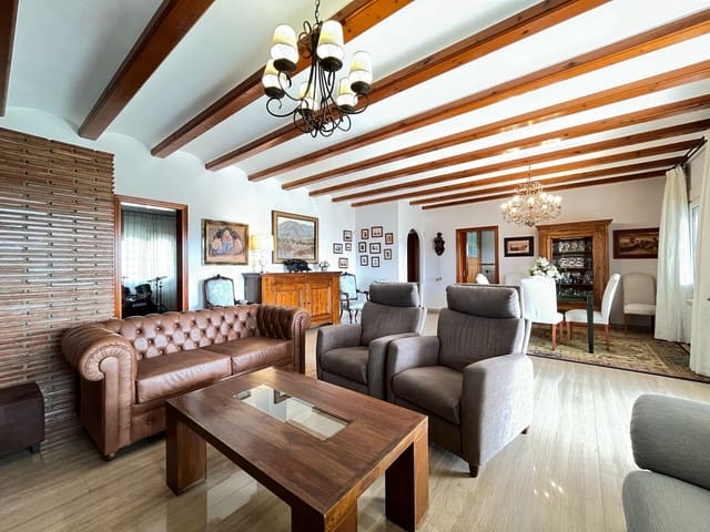 6 soverom Finca/Herregård til salgs i Beniarbeig med svømmebasseng garasje - € 825 000 (Ref: 8889326)