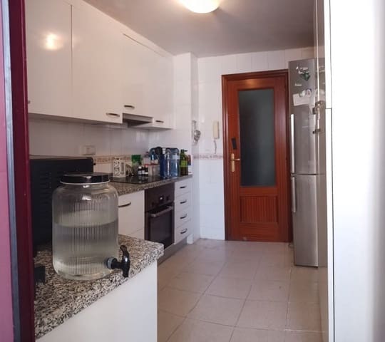 4 sovrum Lägenhet till salu i Centro Urbano, Dénia med pool garage - 255 000 € (Ref: 9129302)