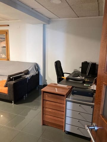 1 makuuhuone Kaupallinen myytävänä paikassa Almoines mukana 
autotalli - 625 000 € (Ref: 9207852)