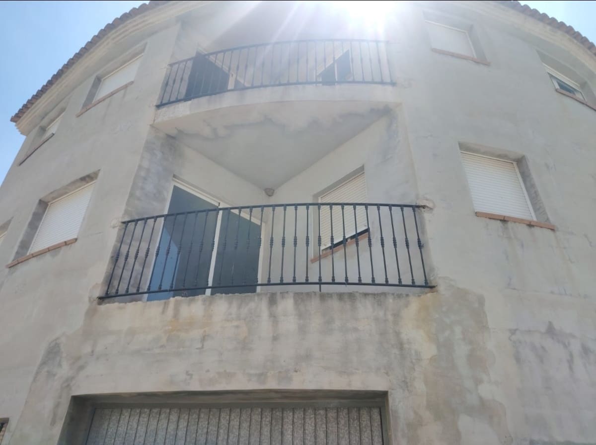 4 soveværelse Byhus til salg i Sagra - € 158.998 (Ref: 9246082)