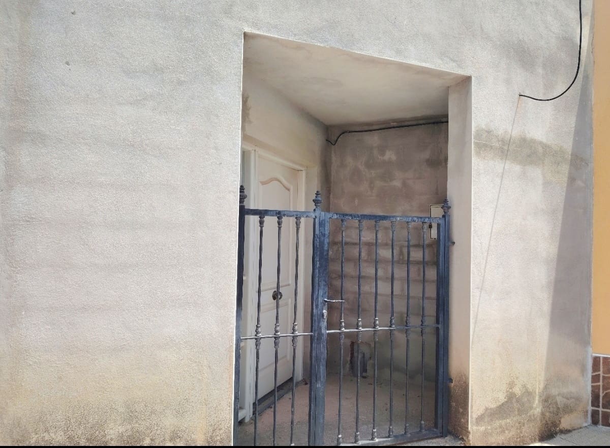 4 soveværelse Byhus til salg i Sagra - € 158.998 (Ref: 9246082)