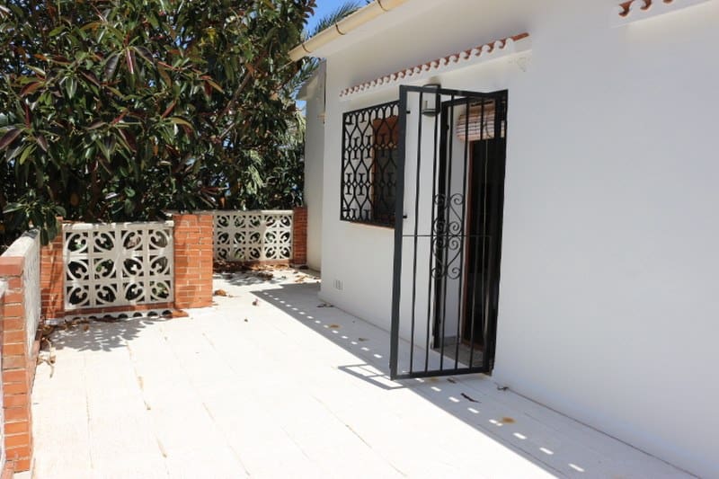 6 sovrum Villa till salu i Denia med pool garage - 900 000 € (Ref: 9325903)