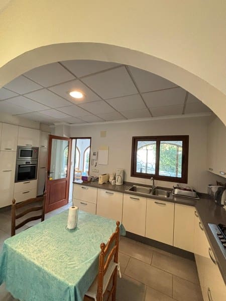 6 sovrum Villa till salu i Denia med pool garage - 900 000 € (Ref: 9325903)