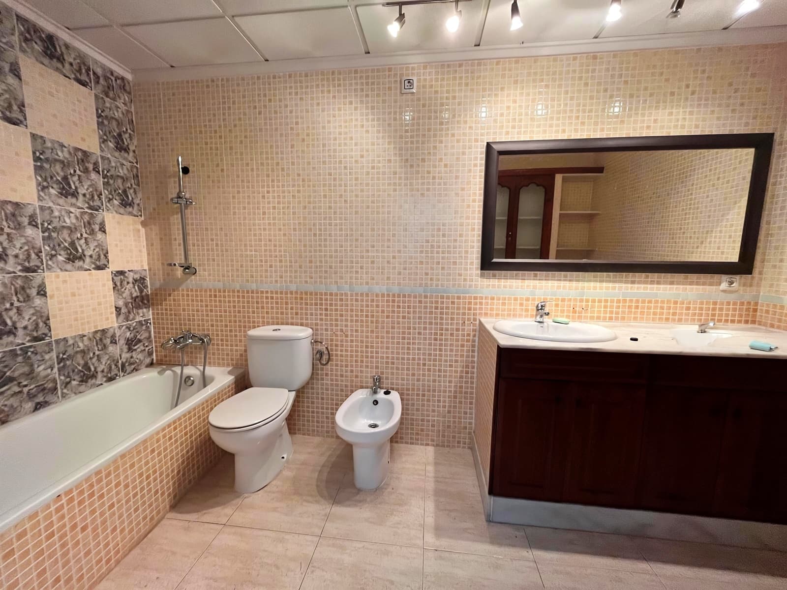 6 sovrum Hus till salu i Oliva - 169 000 € (Ref: 9341630)