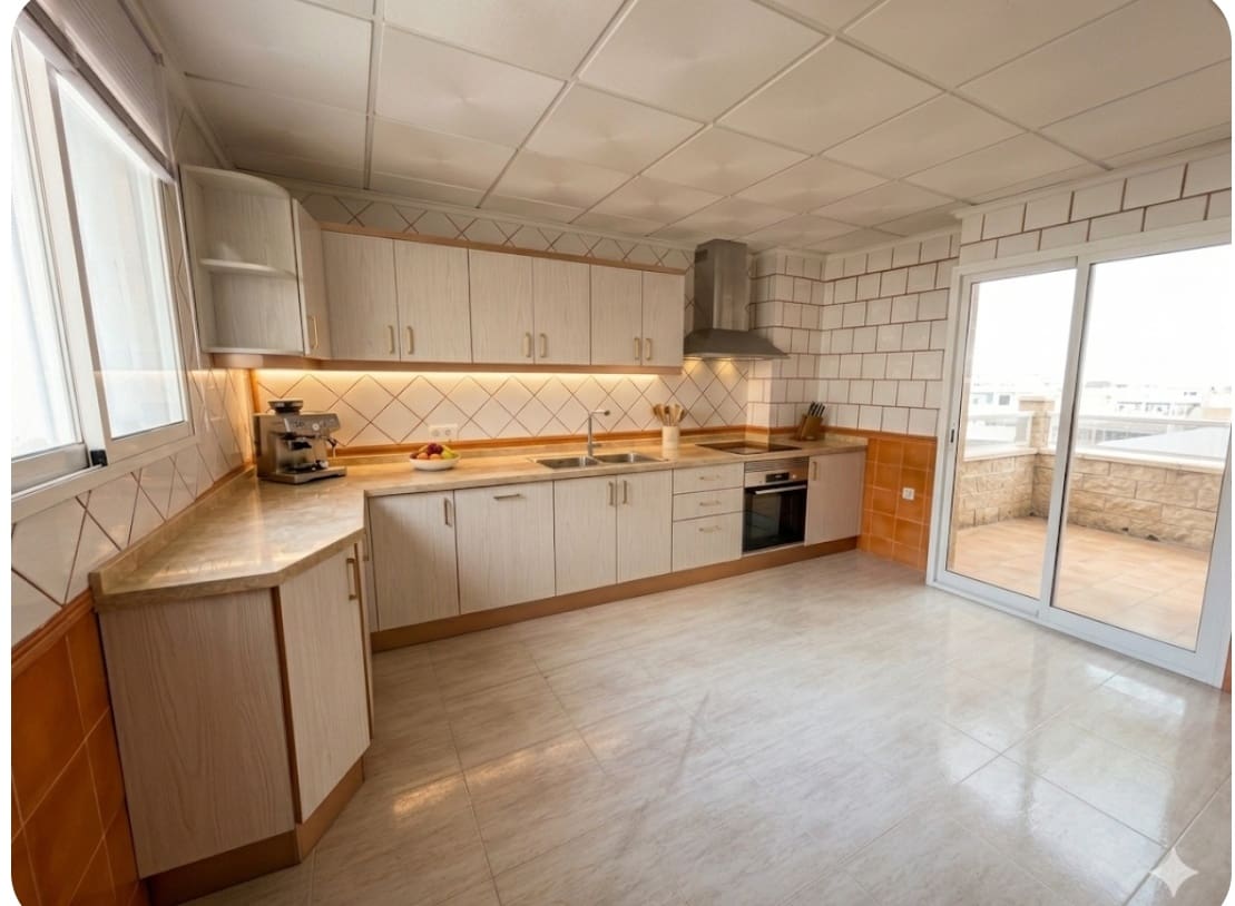 6 soveværelse Byhus til salg i Oliva - € 169.000 (Ref: 9341630)