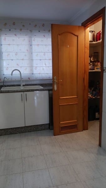 3 slaapkamer Rijtjeshuis te koop in Denia met zwembad garage - € 341.000 (Ref: 9348621)