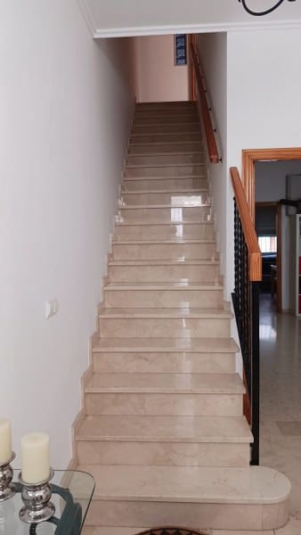 3 slaapkamer Rijtjeshuis te koop in Denia met zwembad garage - € 341.000 (Ref: 9348621)