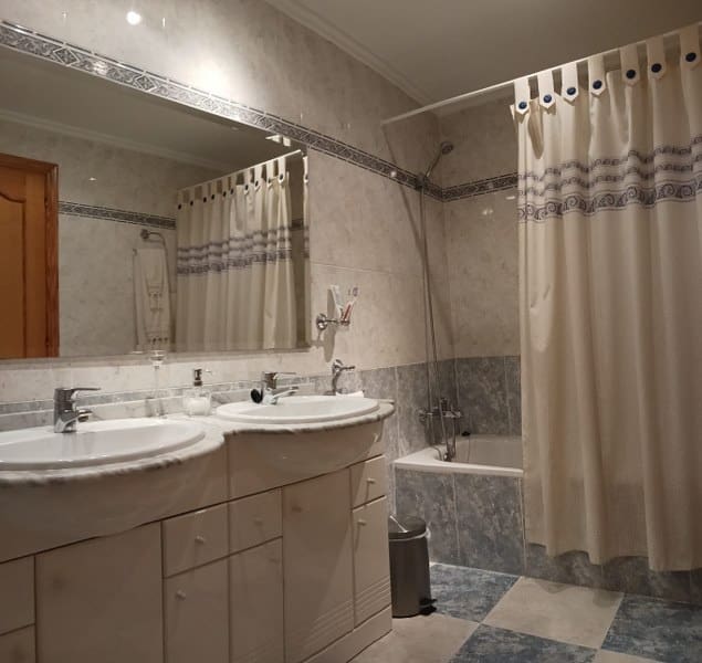 3 slaapkamer Rijtjeshuis te koop in Denia met zwembad garage - € 341.000 (Ref: 9348621)