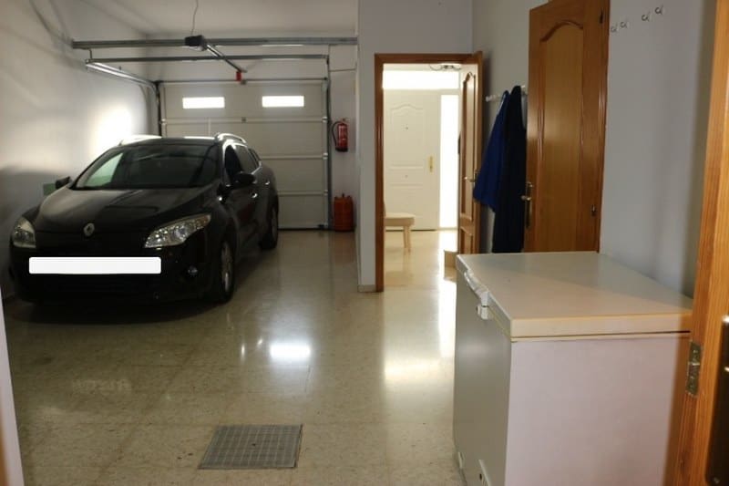 3 slaapkamer Rijtjeshuis te koop in Denia met zwembad garage - € 341.000 (Ref: 9348621)