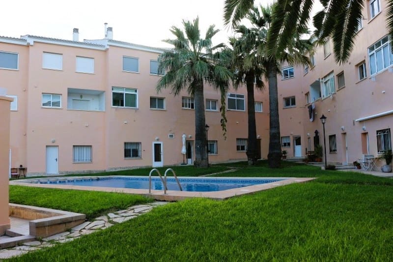 3 slaapkamer Rijtjeshuis te koop in Denia met zwembad garage - € 341.000 (Ref: 9348621)