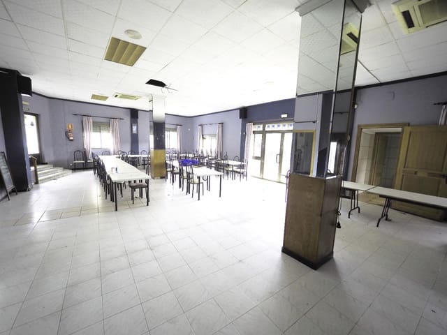 5 Zimmer Bar/Restaurant zu verkaufen in Tormos - 315.000 € (Ref: 9402822)