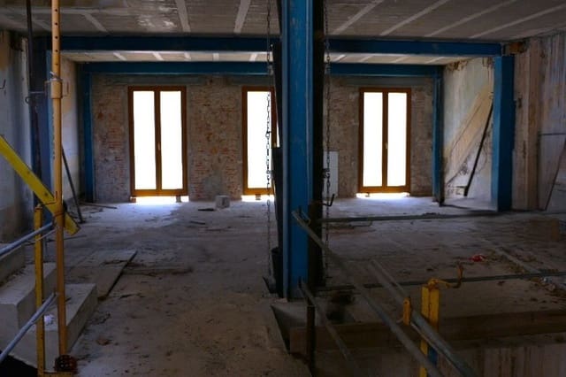 Business for sale in Centro Urbano, Dénia - € 1,100,000 (Ref: 9413548)