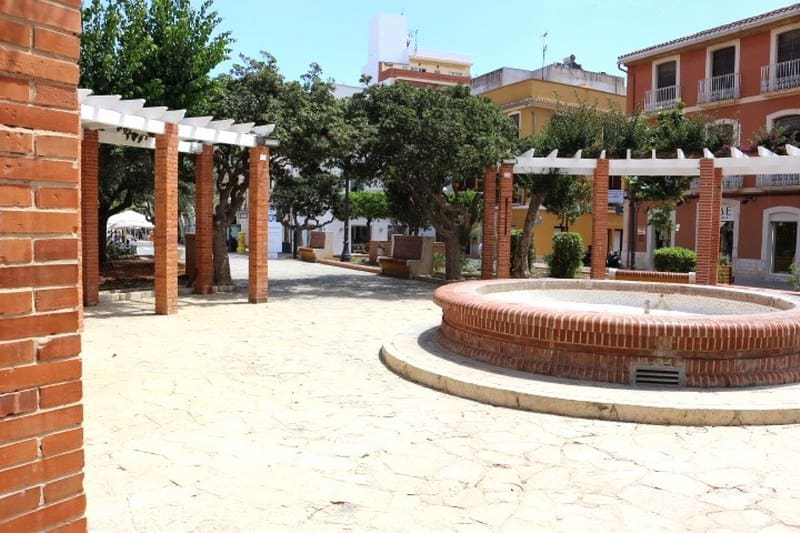Business for sale in Denia - € 1,100,000 (Ref: 9413548)
