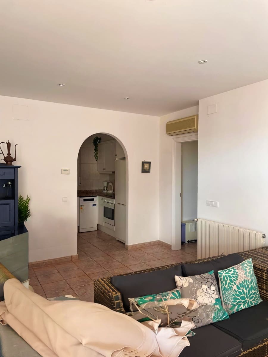 4 slaapkamer Rijtjeshuis te koop in Roses met zwembad garage - € 745.000 (Ref: 9441616)