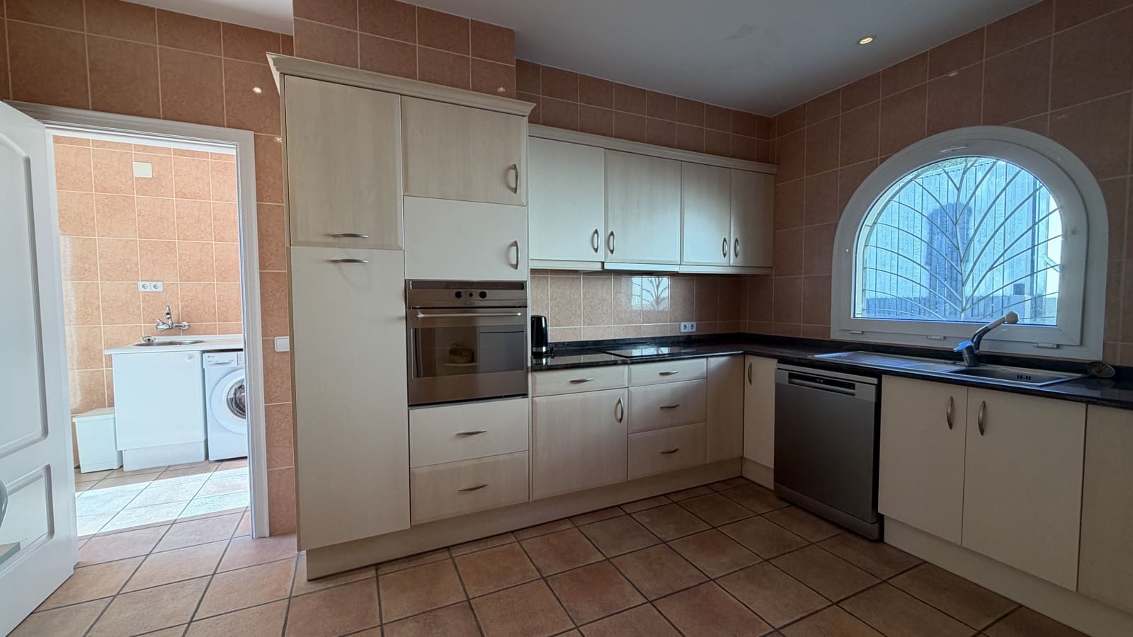 4 bedroom Terraced Villa for sale in Roses with pool garage - € 745,000 (Ref: 9441616)