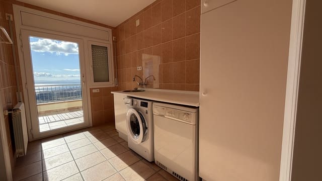 4 soveværelse Rækkehus til salg i Roses med swimmingpool garage - € 745.000 (Ref: 9441616)