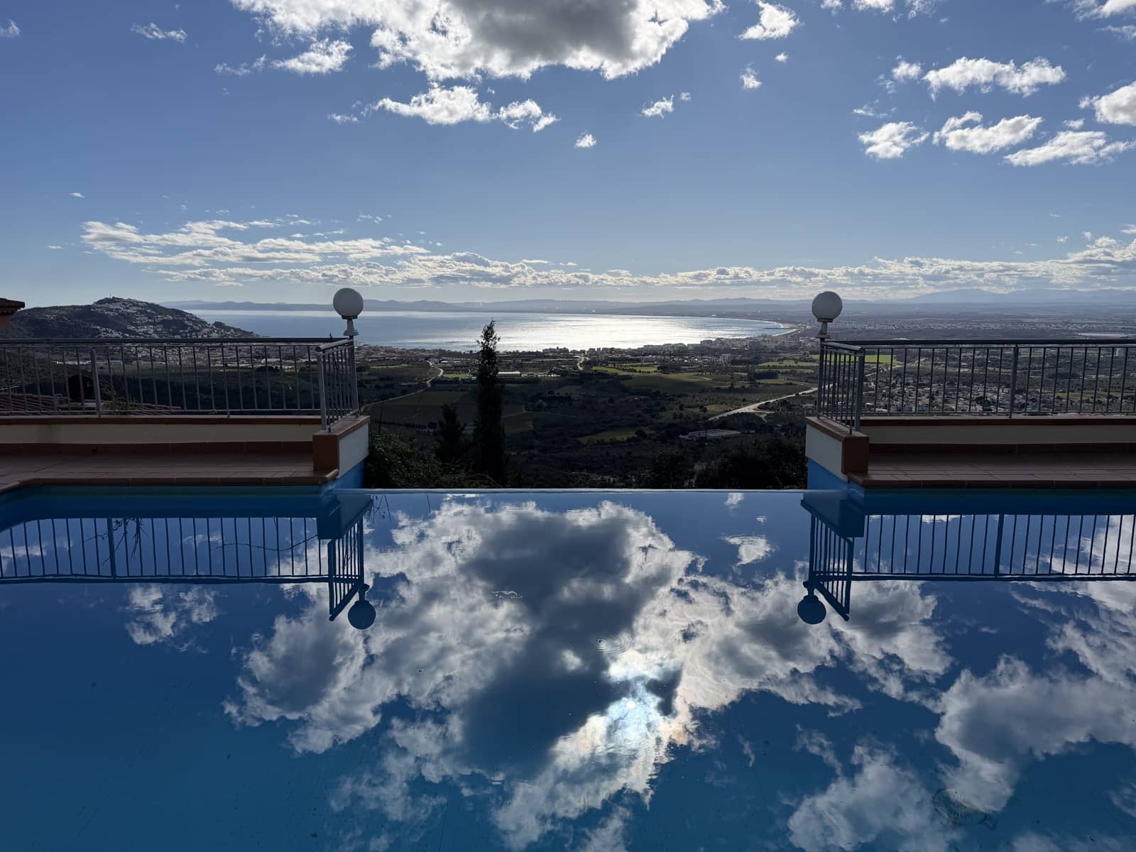 4 bedroom Terraced Villa for sale in Roses with pool garage - € 745,000 (Ref: 9441616)