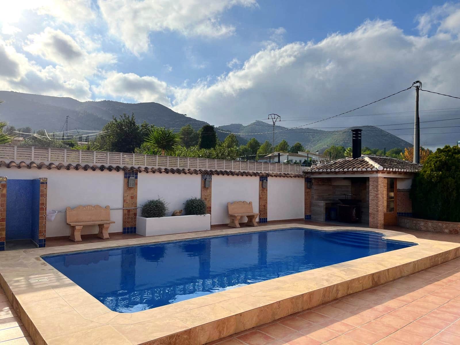 12 Zimmer Finca/Landgut zu verkaufen in Lliber mit Pool Garage - 1.550.000 € (Ref: 9451775)