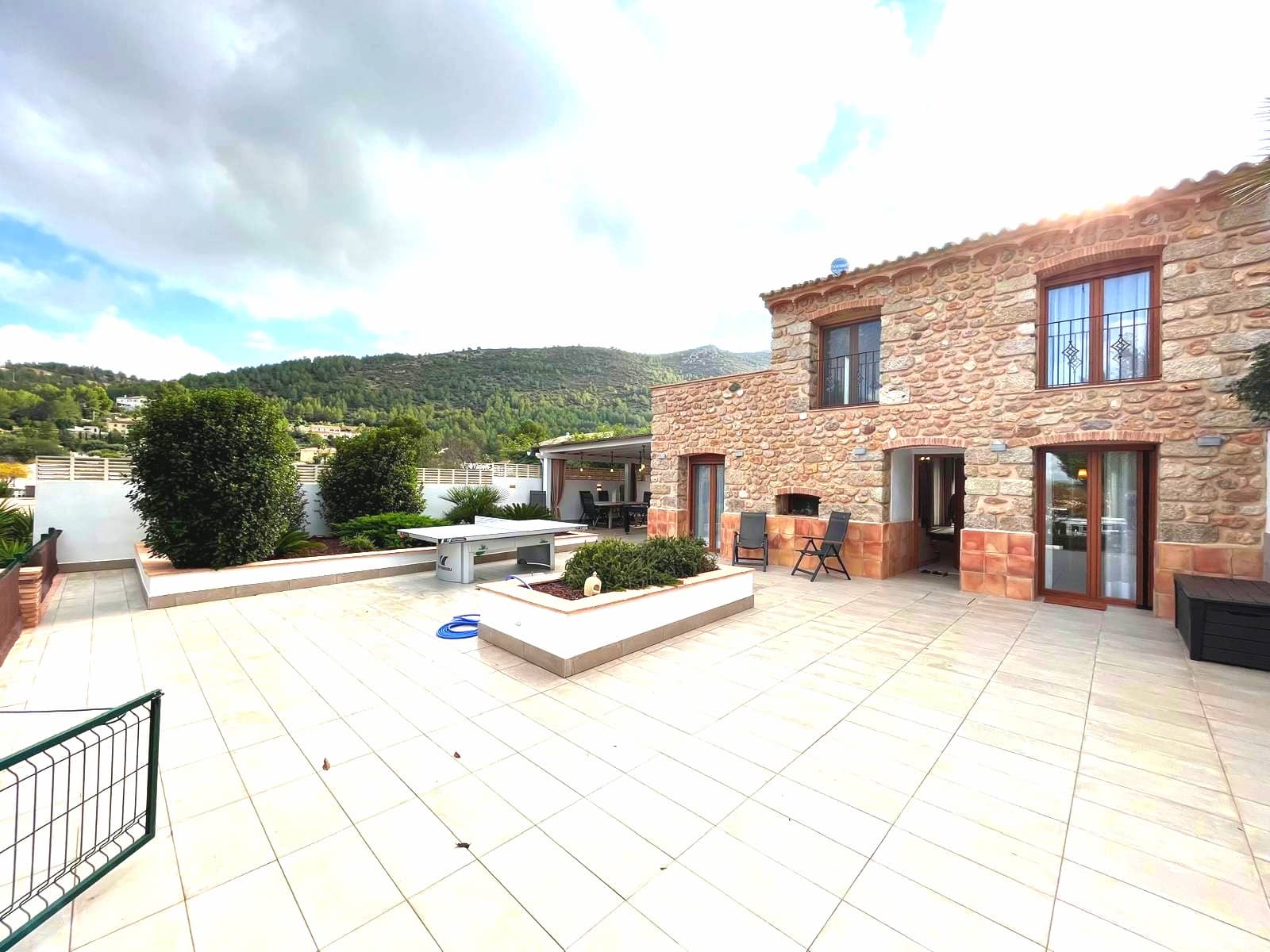 12 Zimmer Finca/Landgut zu verkaufen in Lliber mit Pool Garage - 1.550.000 € (Ref: 9451775)