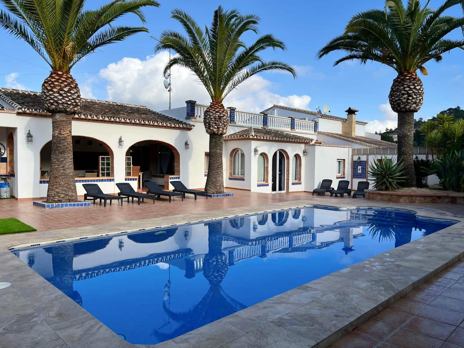 12 Zimmer Finca/Landgut zu verkaufen in Lliber mit Pool Garage - 1.550.000 € (Ref: 9451775)