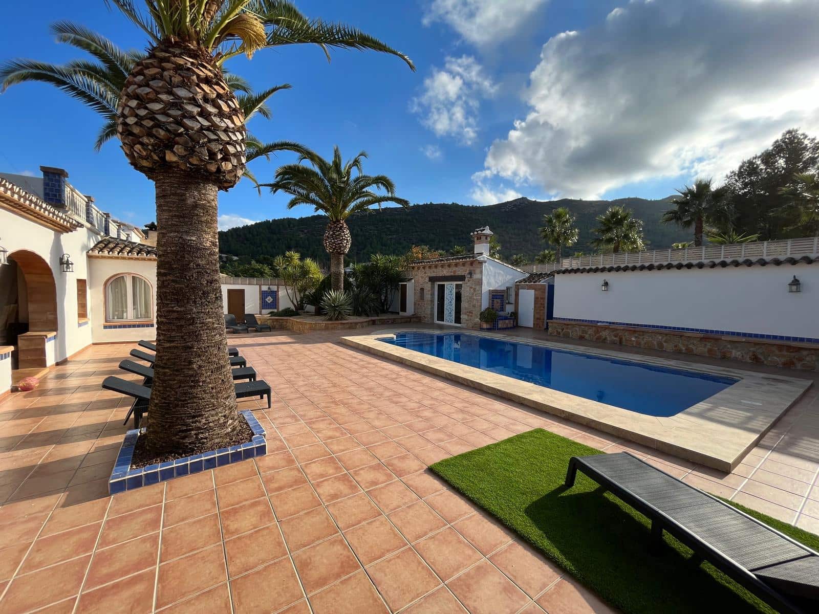 12 Zimmer Finca/Landgut zu verkaufen in Lliber mit Pool Garage - 1.550.000 € (Ref: 9451775)