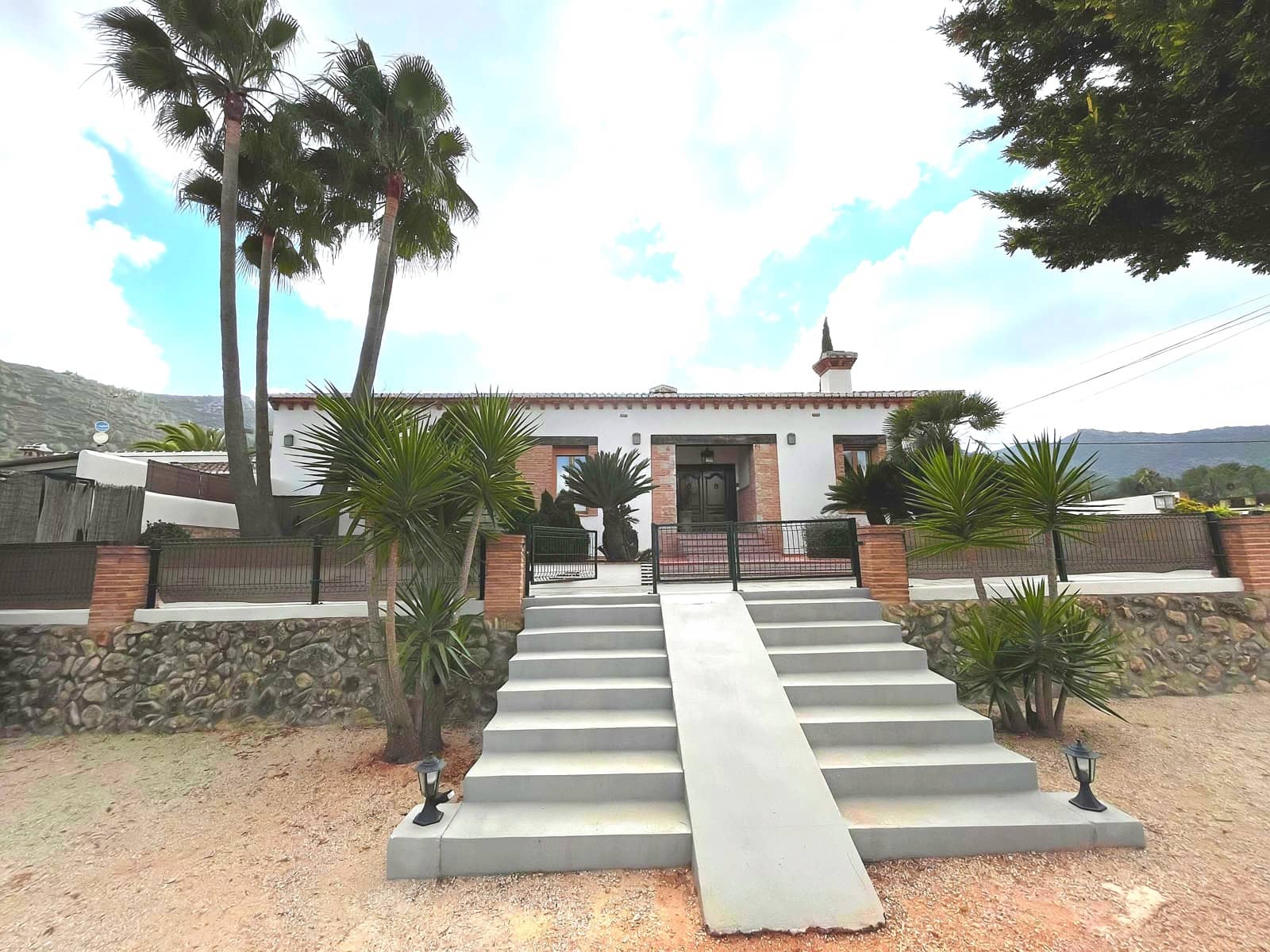 12 Zimmer Finca/Landgut zu verkaufen in Lliber mit Pool Garage - 1.550.000 € (Ref: 9451775)