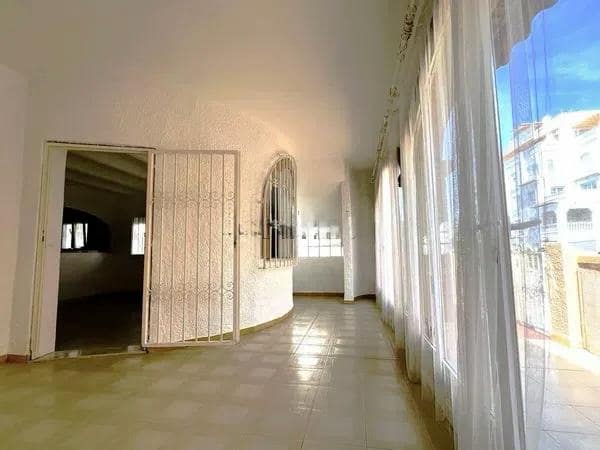 3 slaapkamer Strandappartement te koop in Denia met garage - € 375.000 (Ref: 9542606)
