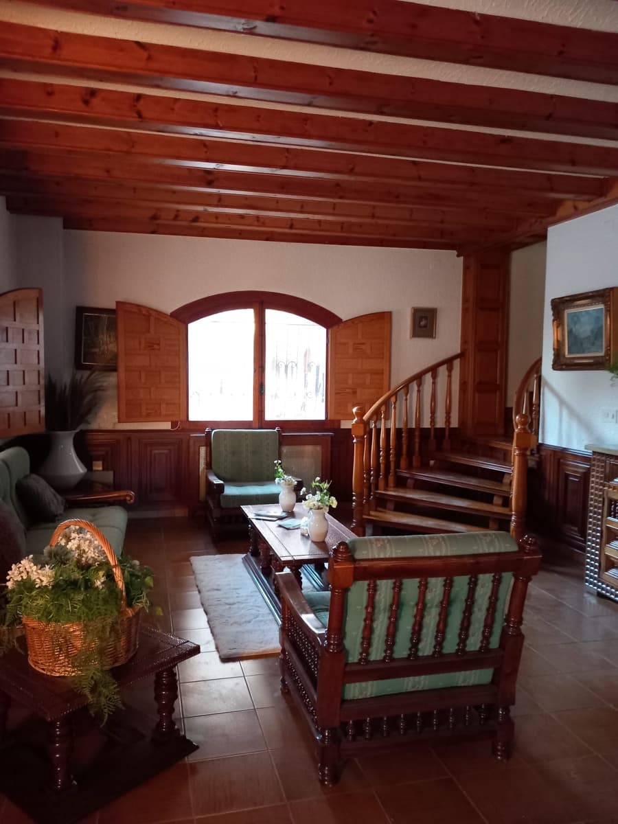 13 soveværelse Finca/Landehus til salg i Elda med swimmingpool garage - € 980.000 (Ref: 9548491)