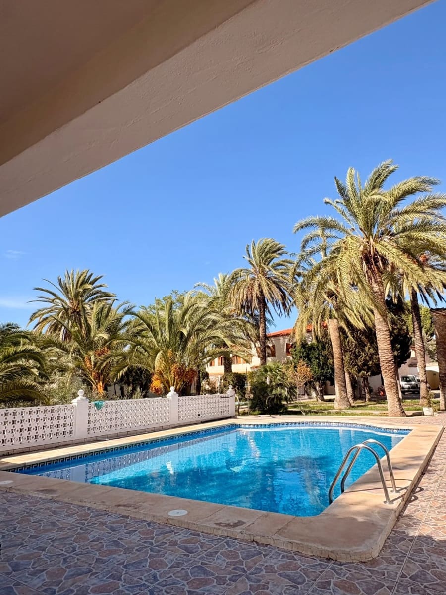 13 soveværelse Finca/Landehus til salg i Elda med swimmingpool garage - € 980.000 (Ref: 9548491)