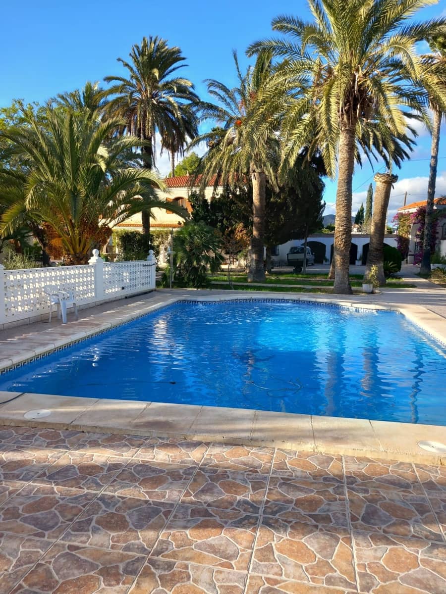 13 soveværelse Finca/Landehus til salg i Elda med swimmingpool garage - € 980.000 (Ref: 9548491)