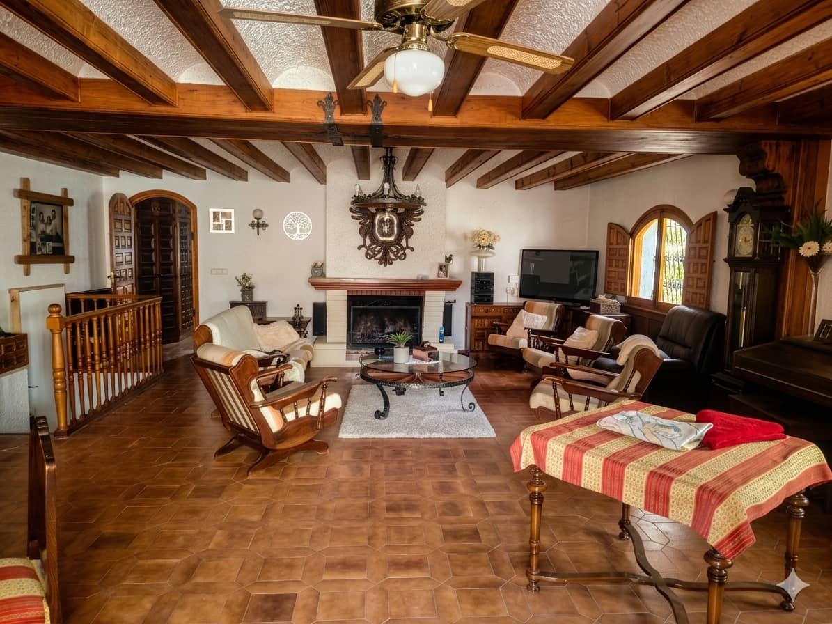 13 bedroom Finca/Country House for sale in Elda with pool garage - € 980,000 (Ref: 9548491)