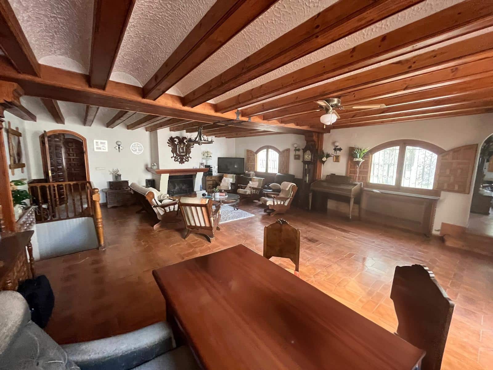 13 sypialnia Finka/Dom wiejski na sprzedaż w Elda z basenem garażem - 980 000 € (Ref: 9548491)