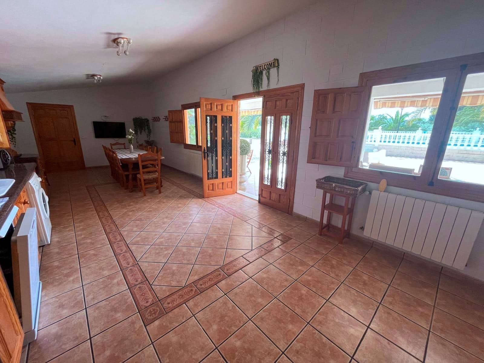 13 sypialnia Finka/Dom wiejski na sprzedaż w Elda z basenem garażem - 980 000 € (Ref: 9548491)