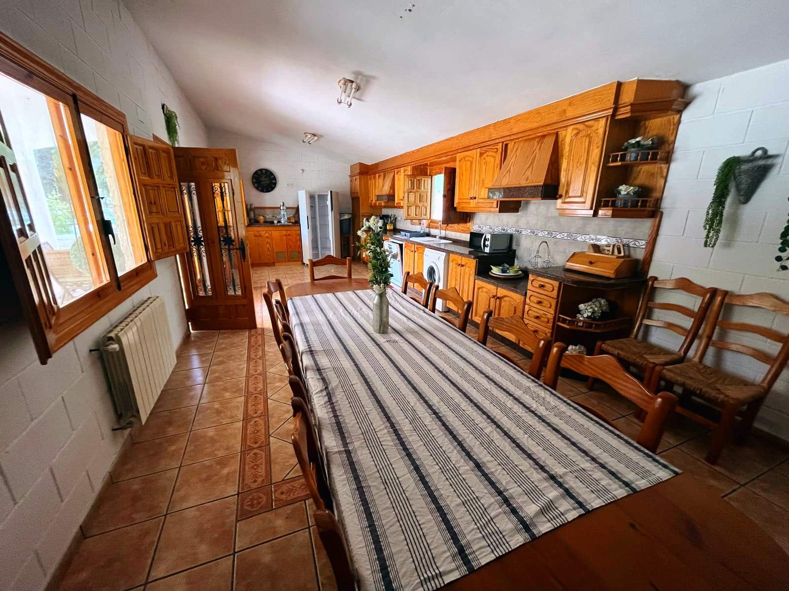 13 sypialnia Finka/Dom wiejski na sprzedaż w Elda z basenem garażem - 980 000 € (Ref: 9548491)
