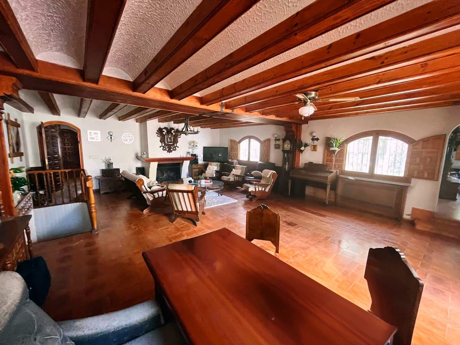 13 sypialnia Finka/Dom wiejski na sprzedaż w Elda z basenem garażem - 980 000 € (Ref: 9548491)
