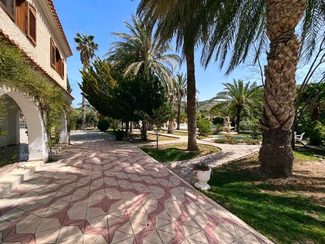 13 bedroom Finca/Country House for sale in Elda with pool garage - € 980,000 (Ref: 9548491)