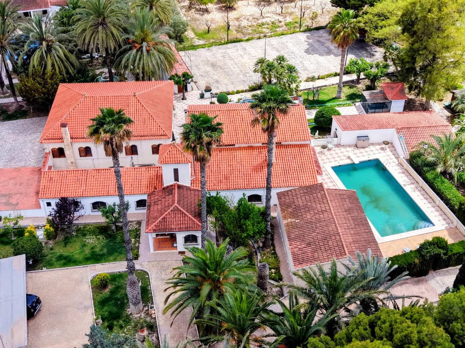 13 quarto Quinta/Casa Rural para venda em Elda com piscina garagem - 890 000 € (Ref: 9548491)