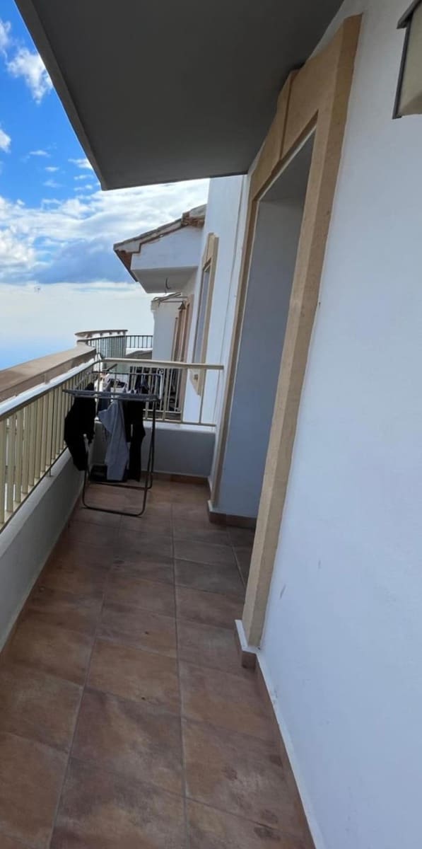 4 bedroom Apartment for sale in Arenal - € 310,000 (Ref: 9560809)