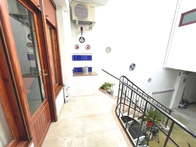 5 soverom Hus til salgs i Oliva Pueblo, Oliva - € 360 000 (Ref: 9578209)