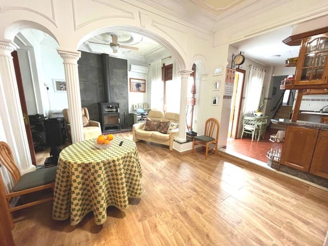 5 soverom Hus til salgs i Oliva Pueblo, Oliva - € 360 000 (Ref: 9578209)